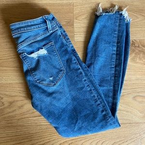 A&F mid rise skinny jeans